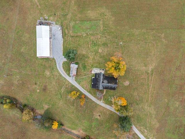 5867 Borthick Rd, Springfield, TN 37172