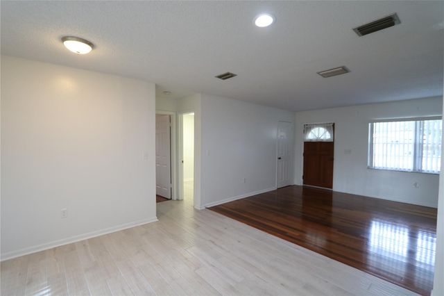 4109 E 99TH AVENUE, Tampa, FL 33617