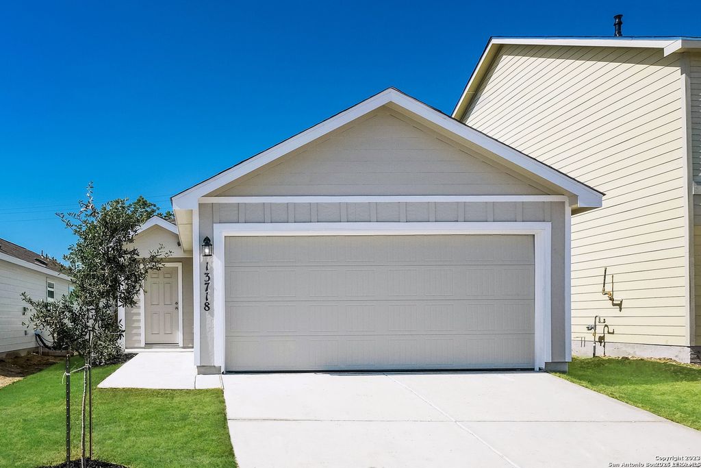 4442 Grassland Pass, San Antonio, TX 78222