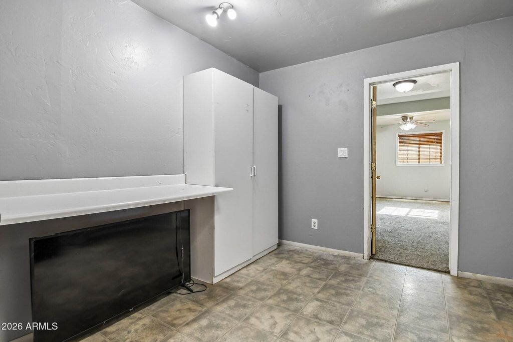 Image 26 of property listing at 1509 E 3rd Avenue, Mesa, AZ 85204