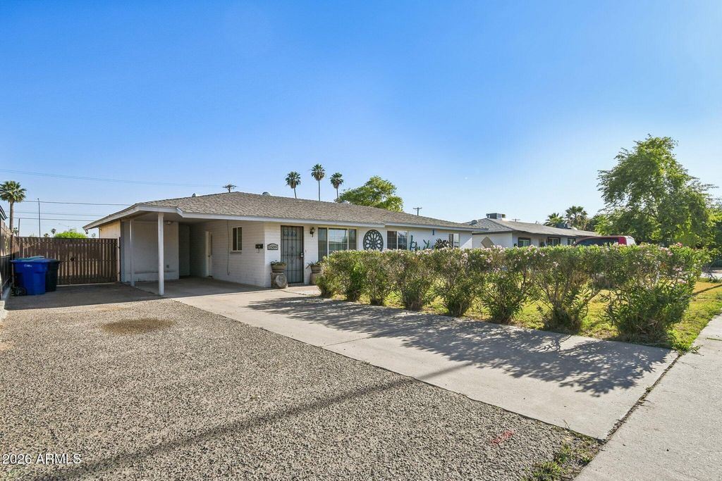 Image 3 of property listing at 1509 E 3rd Avenue, Mesa, AZ 85204