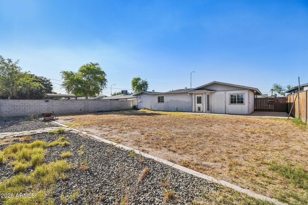 Image 30 of property listing at 1509 E 3rd Avenue, Mesa, AZ 85204
