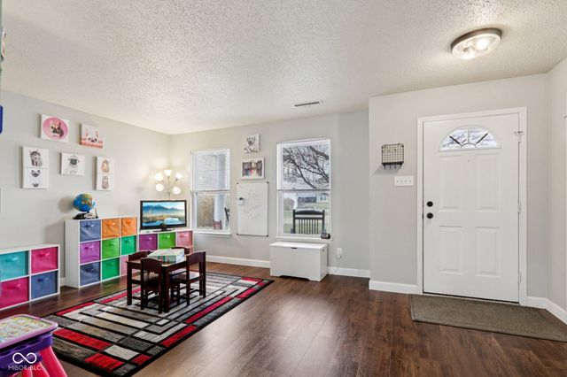 5724 Apple Branch Court, Indianapolis, IN 46237