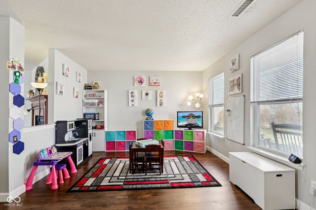 5724 Apple Branch Court, Indianapolis, IN 46237