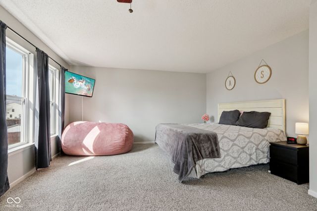 5724 Apple Branch Court, Indianapolis, IN 46237