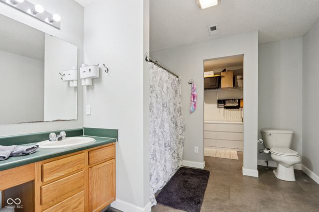 5724 Apple Branch Court, Indianapolis, IN 46237