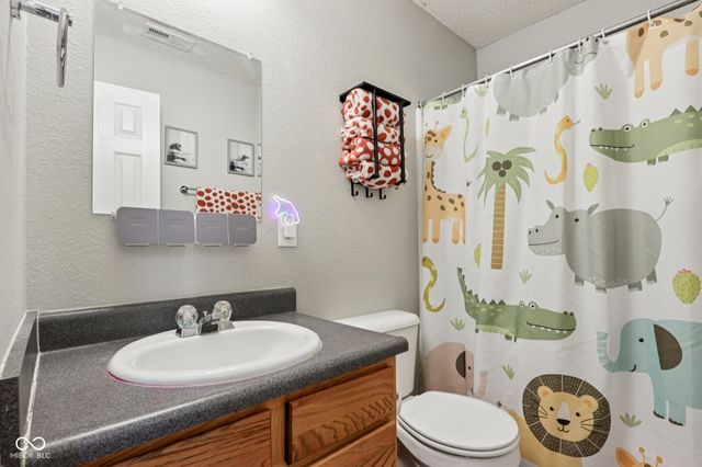 5724 Apple Branch Court, Indianapolis, IN 46237