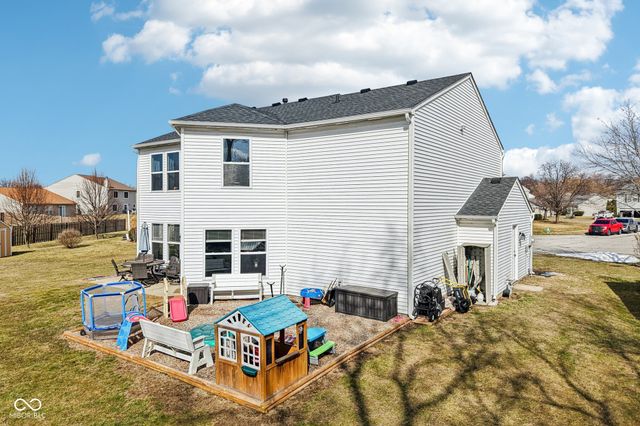 5724 Apple Branch Court, Indianapolis, IN 46237