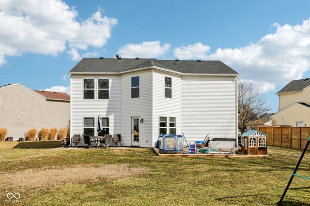 5724 Apple Branch Court, Indianapolis, IN 46237