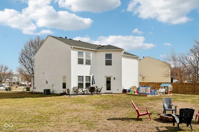 5724 Apple Branch Court, Indianapolis, IN 46237