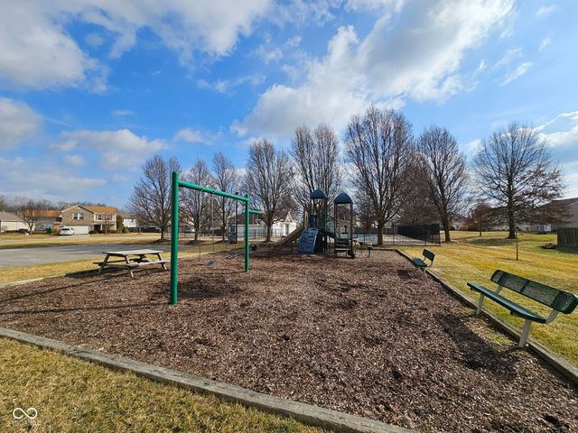 5724 Apple Branch Court, Indianapolis, IN 46237