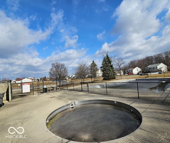 5724 Apple Branch Court, Indianapolis, IN 46237