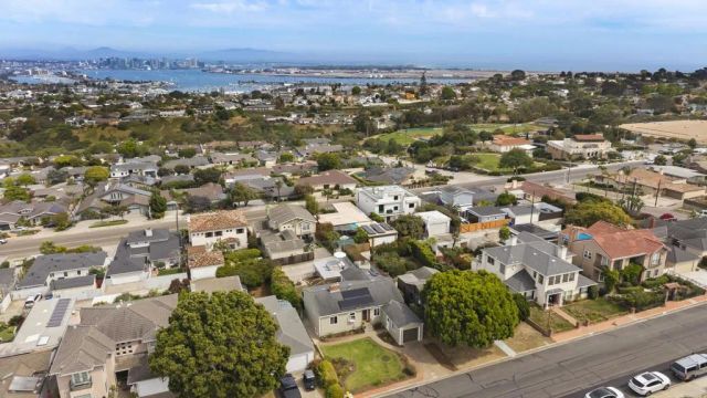 1133 Savoy Street, San Diego, CA 92107