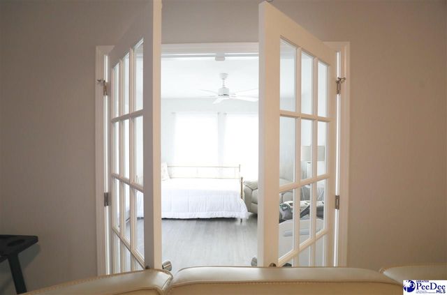 1701 Tuxedo Junction Road, Effingham, SC 29541