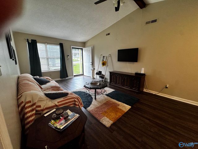 3137 NW Gayhart Drive NW, Huntsville, AL 35810