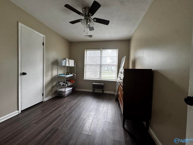 3137 NW Gayhart Drive NW, Huntsville, AL 35810