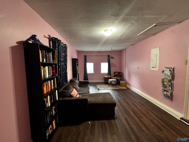 3137 NW Gayhart Drive NW, Huntsville, AL 35810