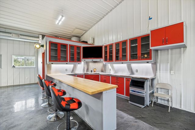 610 Saddlebrook Lane, Tomball, TX 77375