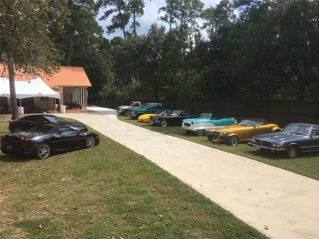 610 Saddlebrook Lane, Tomball, TX 77375