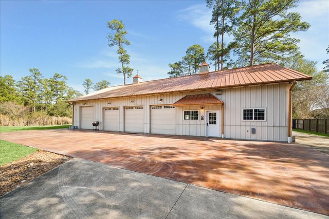 610 Saddlebrook Lane, Tomball, TX 77375