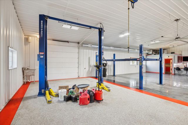 610 Saddlebrook Lane, Tomball, TX 77375