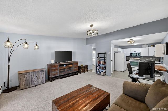 3184 S Heather Gardens Way 408, Aurora, CO 80014