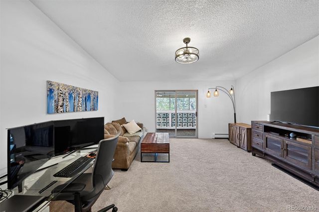 3184 S Heather Gardens Way 408, Aurora, CO 80014