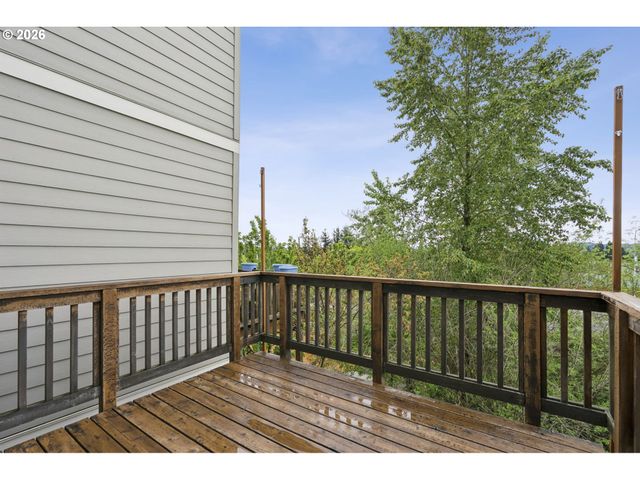 15630 Se VIVIAN Way, Happy Valley, OR 97086