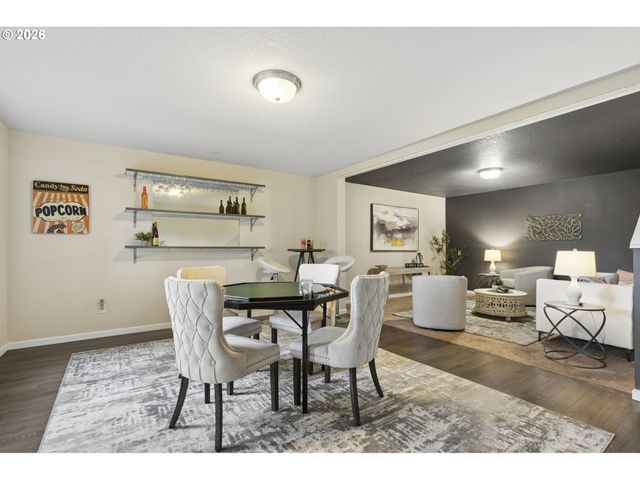 15630 Se VIVIAN Way, Happy Valley, OR 97086