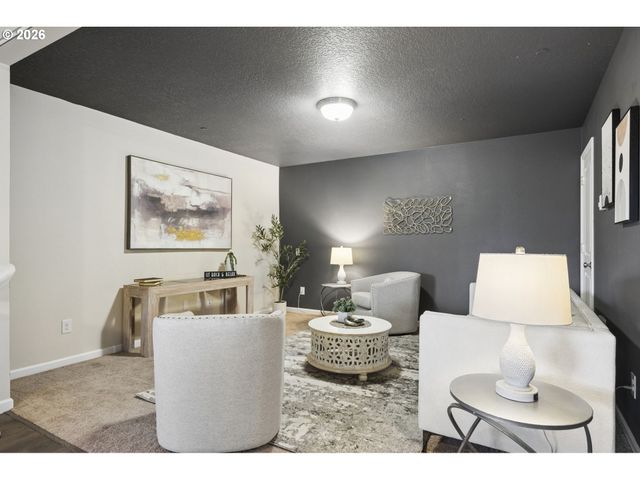 15630 Se VIVIAN Way, Happy Valley, OR 97086