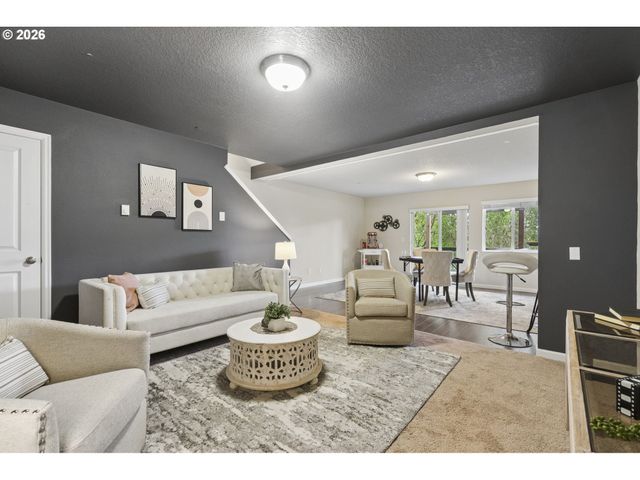 15630 Se VIVIAN Way, Happy Valley, OR 97086