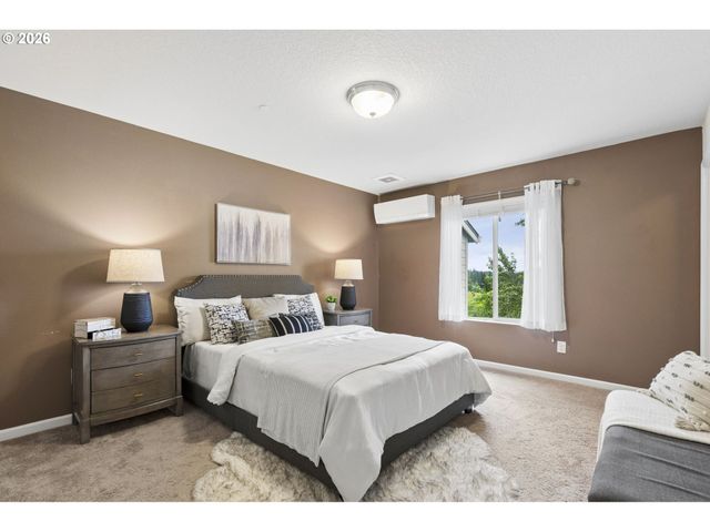 15630 Se VIVIAN Way, Happy Valley, OR 97086