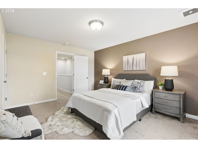 15630 Se VIVIAN Way, Happy Valley, OR 97086