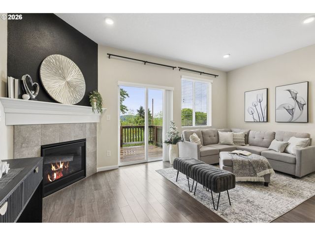 15630 Se VIVIAN Way, Happy Valley, OR 97086