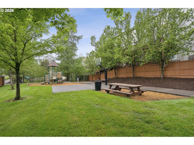 15630 Se VIVIAN Way, Happy Valley, OR 97086