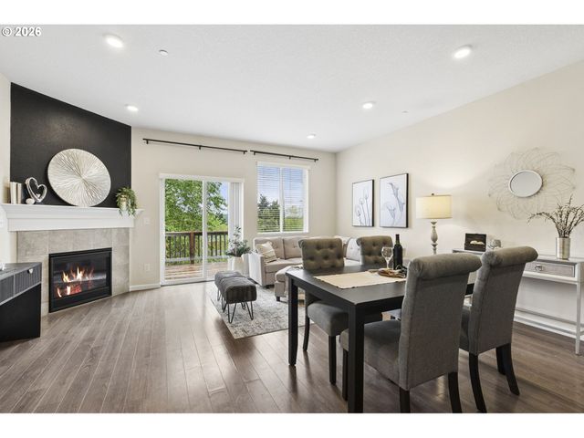 15630 Se VIVIAN Way, Happy Valley, OR 97086