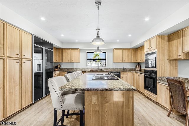 2805 8th AVE, St James City, FL 33956