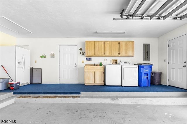 2805 8th AVE, St James City, FL 33956