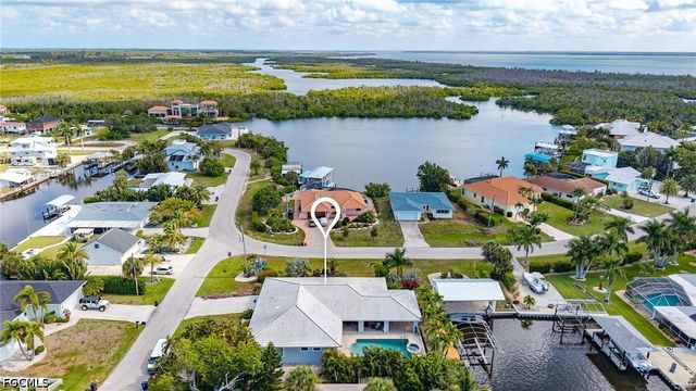 2805 8th AVE, St James City, FL 33956