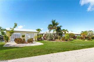 2805 8th AVE, St James City, FL 33956