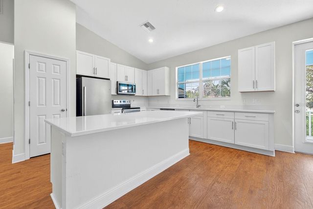 2650 TIFTON STREET S, St Petersburg, FL 33711