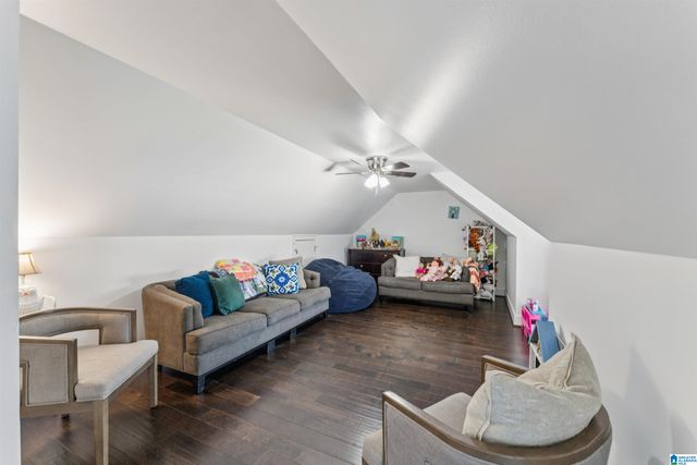 1033 EVAN CIRCLE, Chelsea, AL 35043