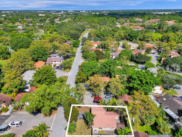 1257 NW 91st Ave, Coral Springs, FL 33071