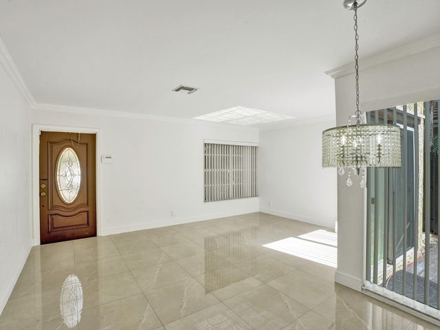 1257 NW 91st Ave, Coral Springs, FL 33071