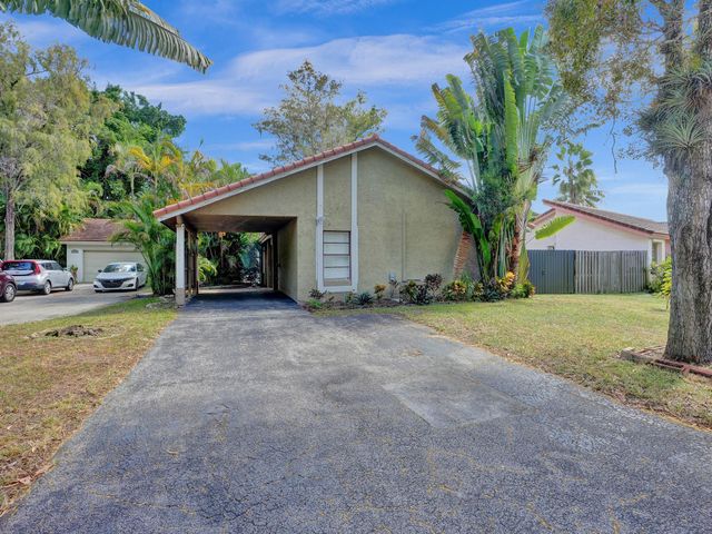 1257 NW 91st Ave, Coral Springs, FL 33071