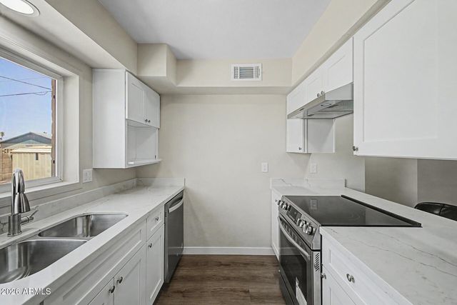 5602 W VIRGINIA Avenue, Phoenix, AZ 85035