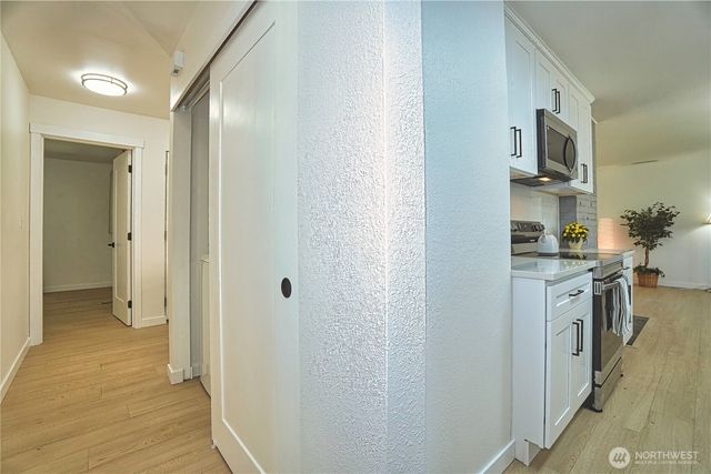10746 63rd Avenue S, Seattle, WA 98178