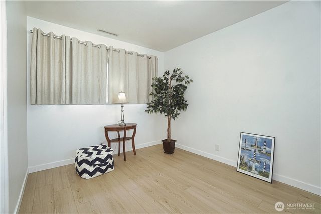 10746 63rd Avenue S, Seattle, WA 98178