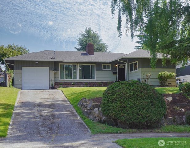 10746 63rd Avenue S, Seattle, WA 98178