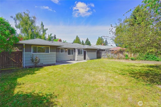 10746 63rd Avenue S, Seattle, WA 98178